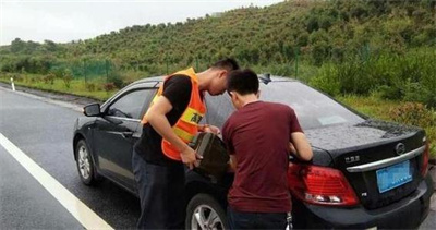 灵川永福道路救援